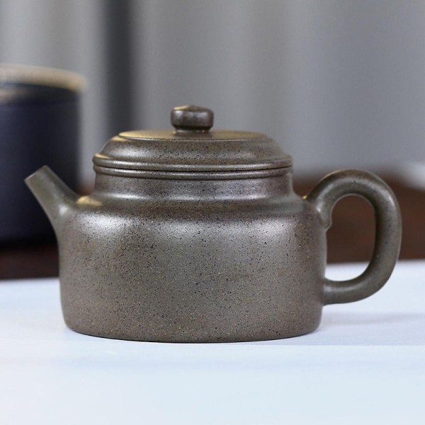 Dezhong Yixing teapot | Gold Duan ni | 260 ml