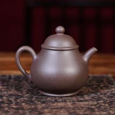 High-Pan Yixing teapot | Zi ni | 140 ml