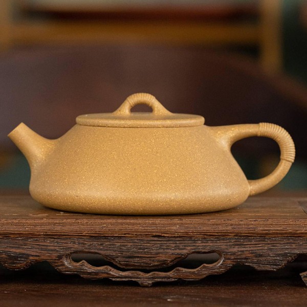 Line-Shipiao Yixing teapot | Jiangpo ni | 200 ml