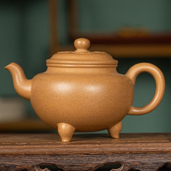 Dabin-Ruyi Yixing teapot | Gold Duan ni | 250 ml