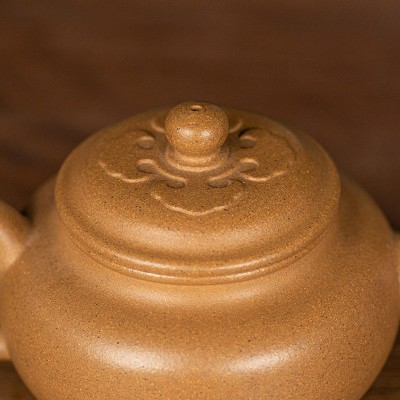 Dabin-Ruyi Yixing teapot | Gold Duan ni | 250 ml